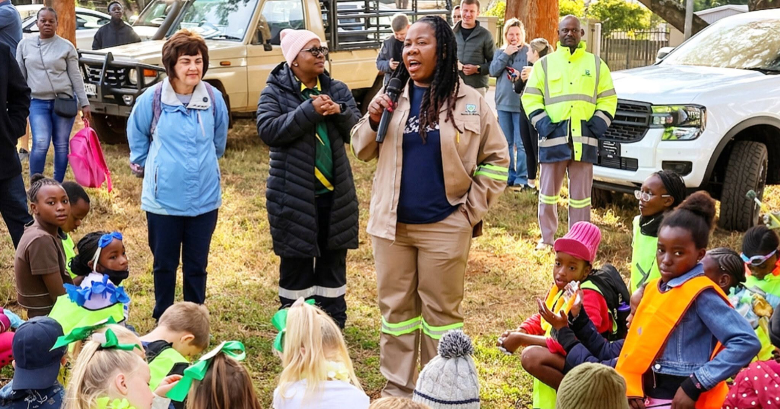 Residents and business sector join hands to "fix" the town
