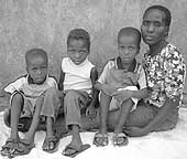 Unemployed mom pleads for public assistance to raise her triplets