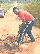 Gigomu fixes road for extra cash