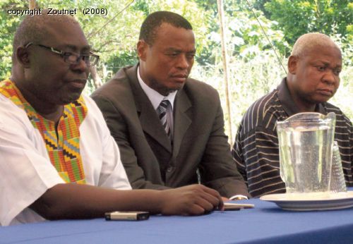 "Do not point fingers" Mayor Makumbane