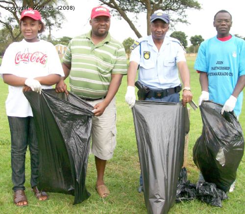 Makhado SAPS and CPF hold successful Easter cleaning campaign