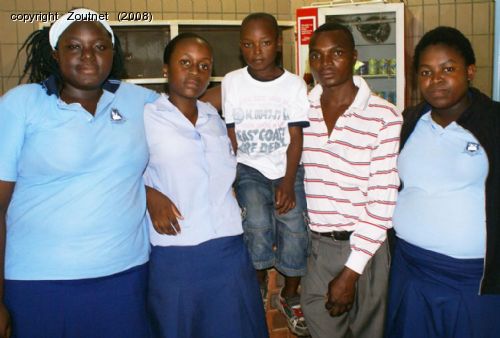 Girls donate money to Freedom Khumalo