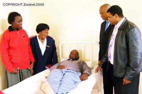 Executive mayor visits cholera victims