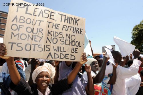 Vhembe workers demonstrate at Premier’s Office