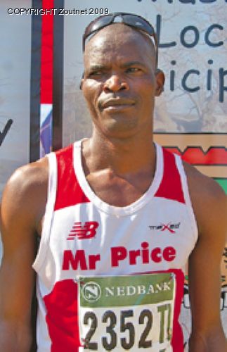 Mambo wins Two Countries Marathon