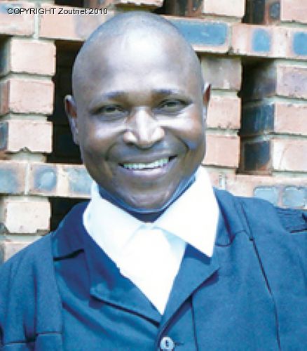 Station Commander admitted as advocate