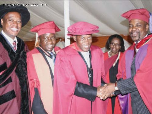 Thumbs up for Univen award to Thomas Chauke