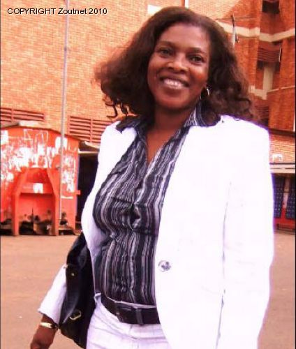 Woman in court on 100 counts of fraud