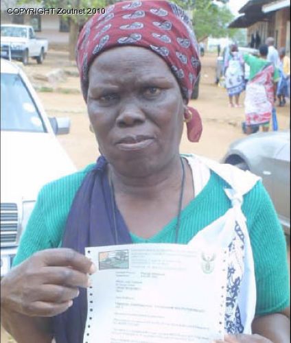 Ribungwani community receives payment vouchers for their land claim