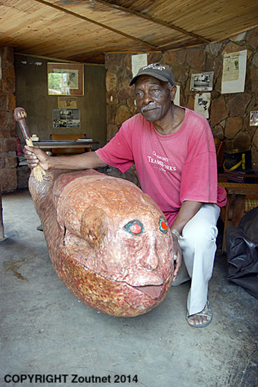 Legendary sculptor is still blowing his own khwatha