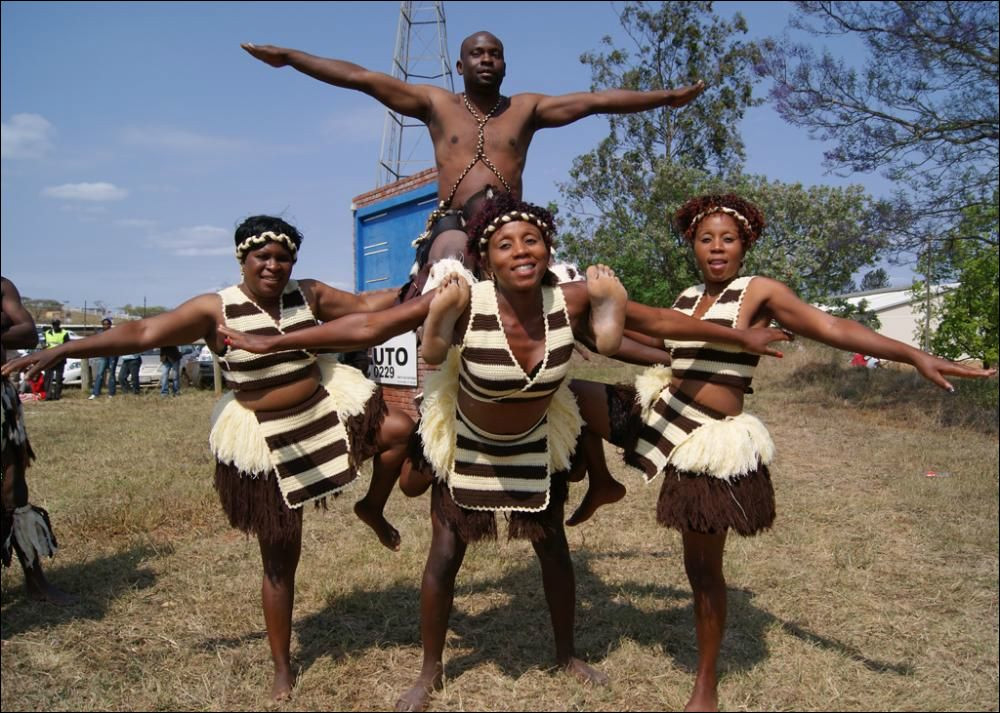 Zim based cultural group applauded for good performance