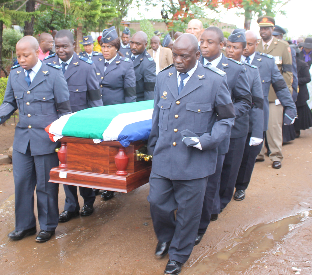Soccer legend and soldier laid to rest