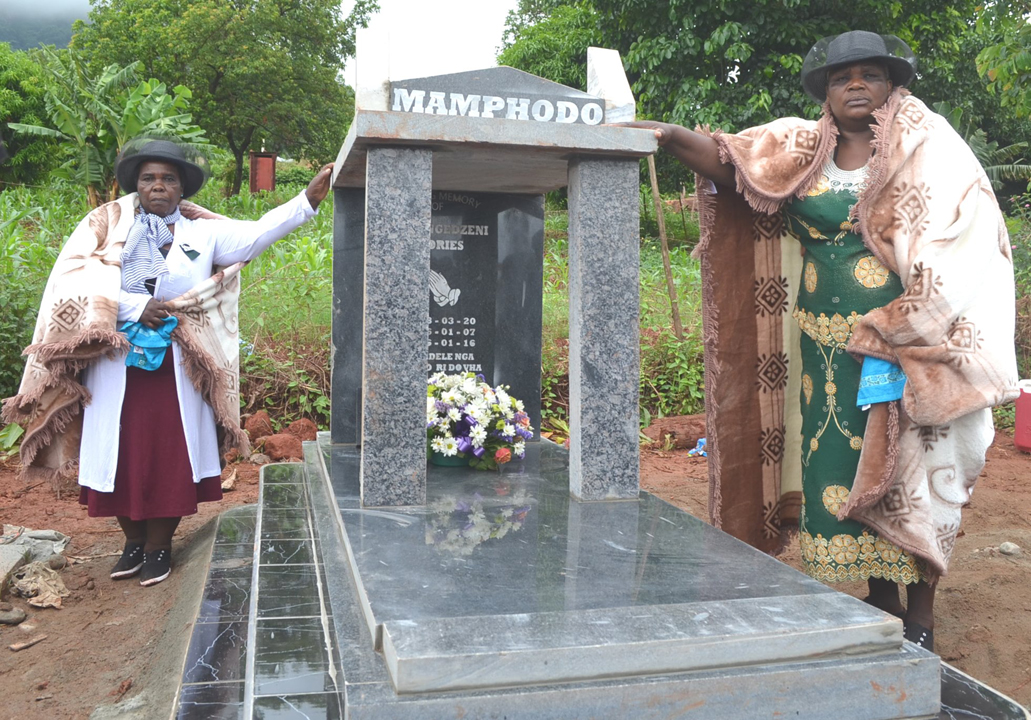 Internationally acclaimed musician, Andries Ntshengedzeni Mamphodo, laid to rest