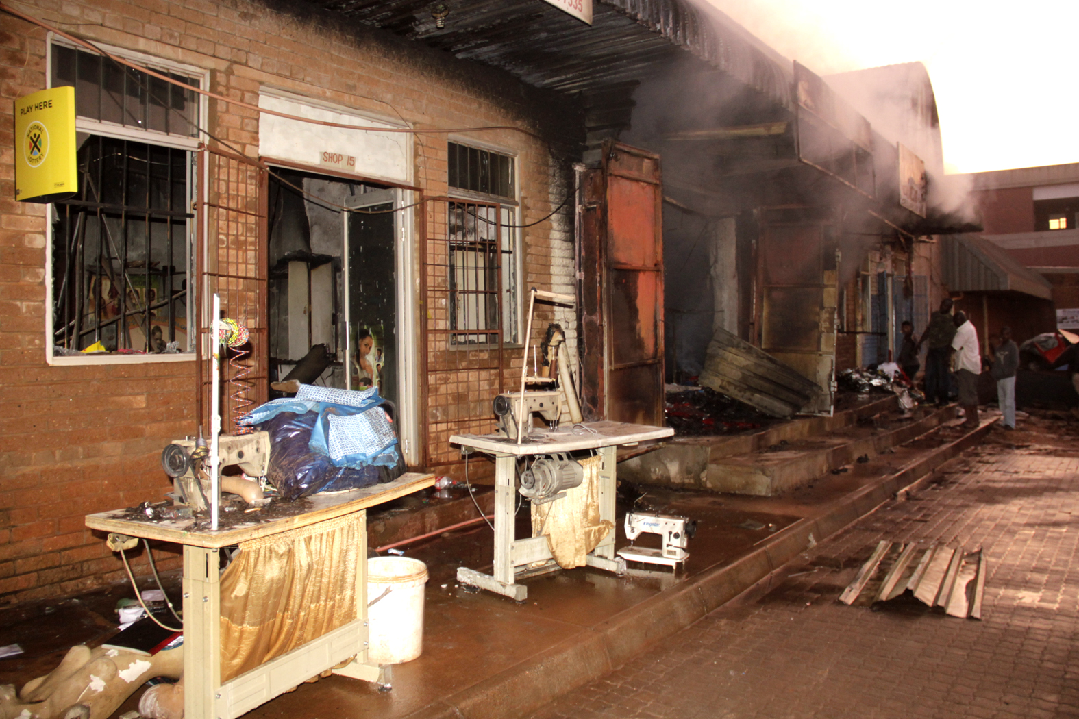 Fire consumes shopping complex in Thohoyandou