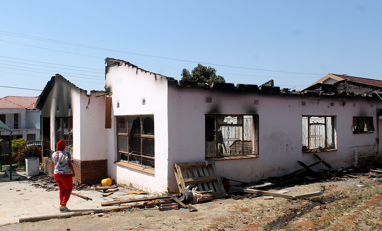 Huge damage after house burns down