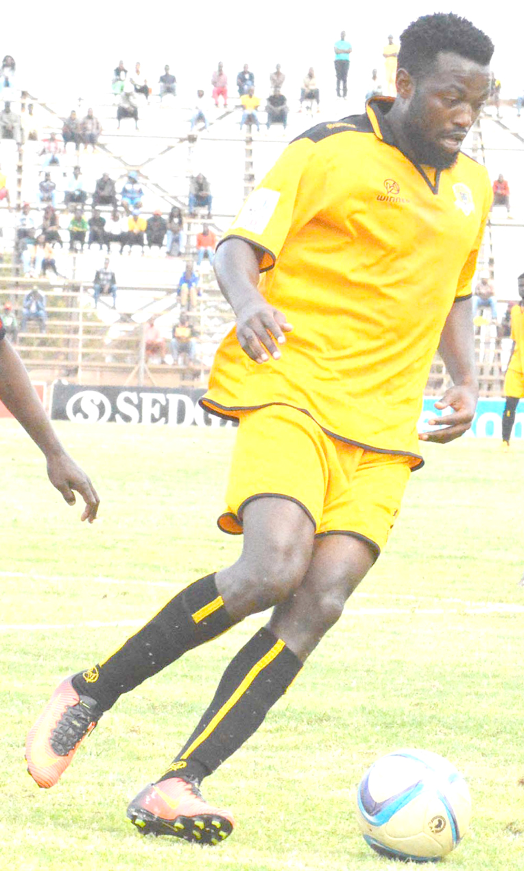 Leopards maul Santos