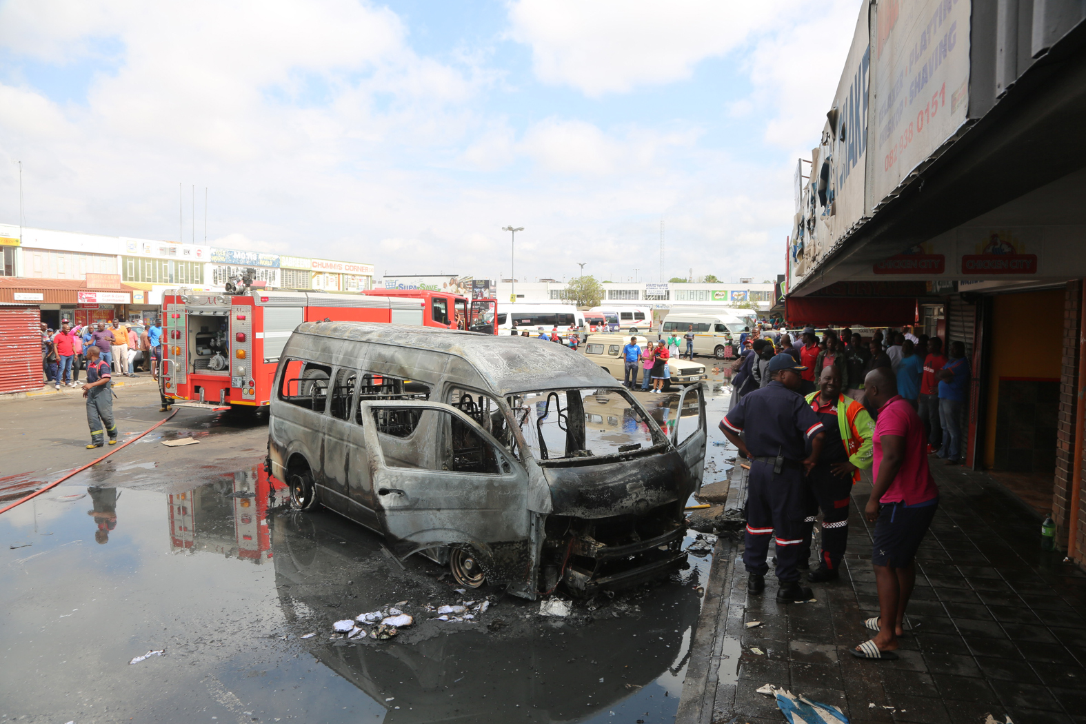 Lim taxi war continues