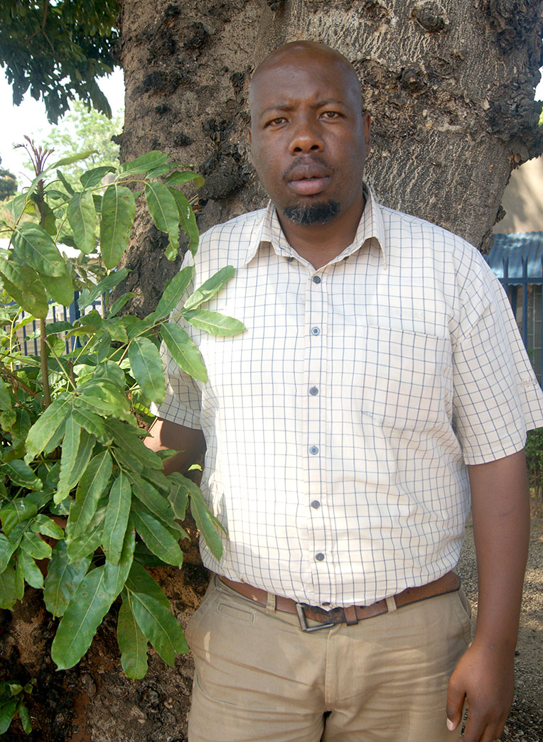 Practical support for both farmers and agro dealers