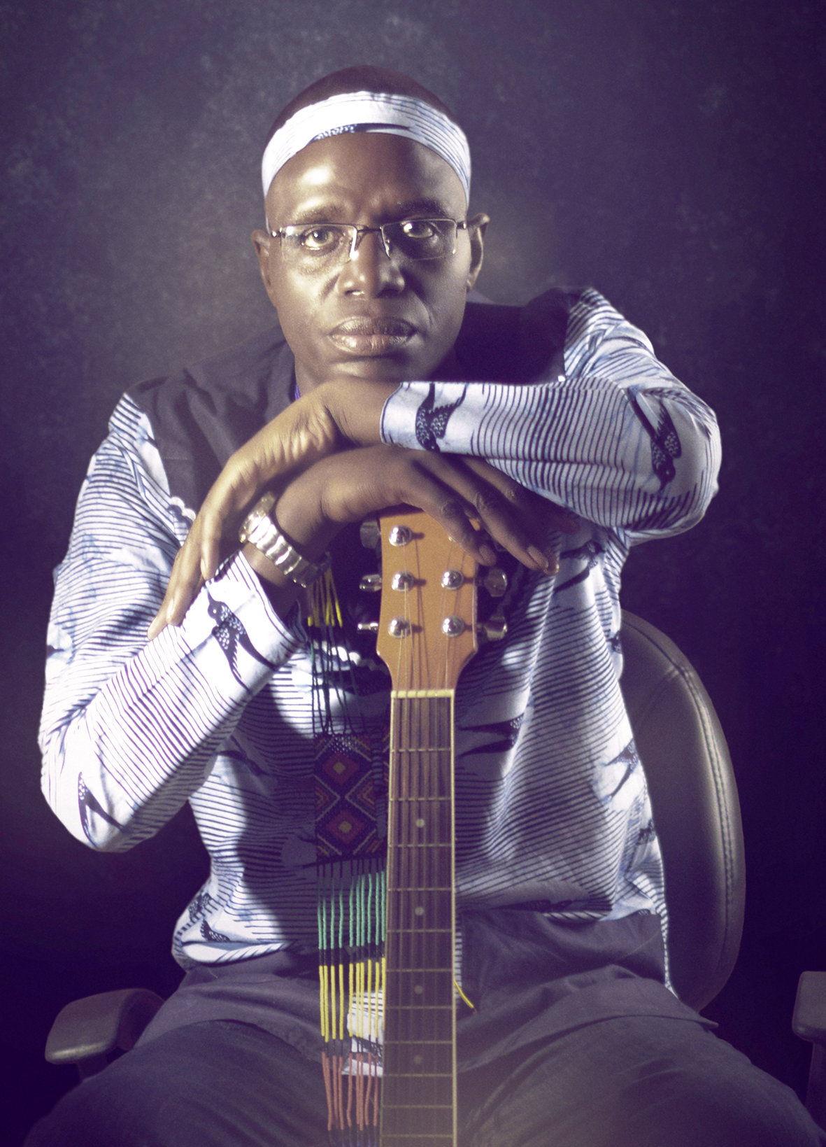 Mphuzi sings Afro-soul