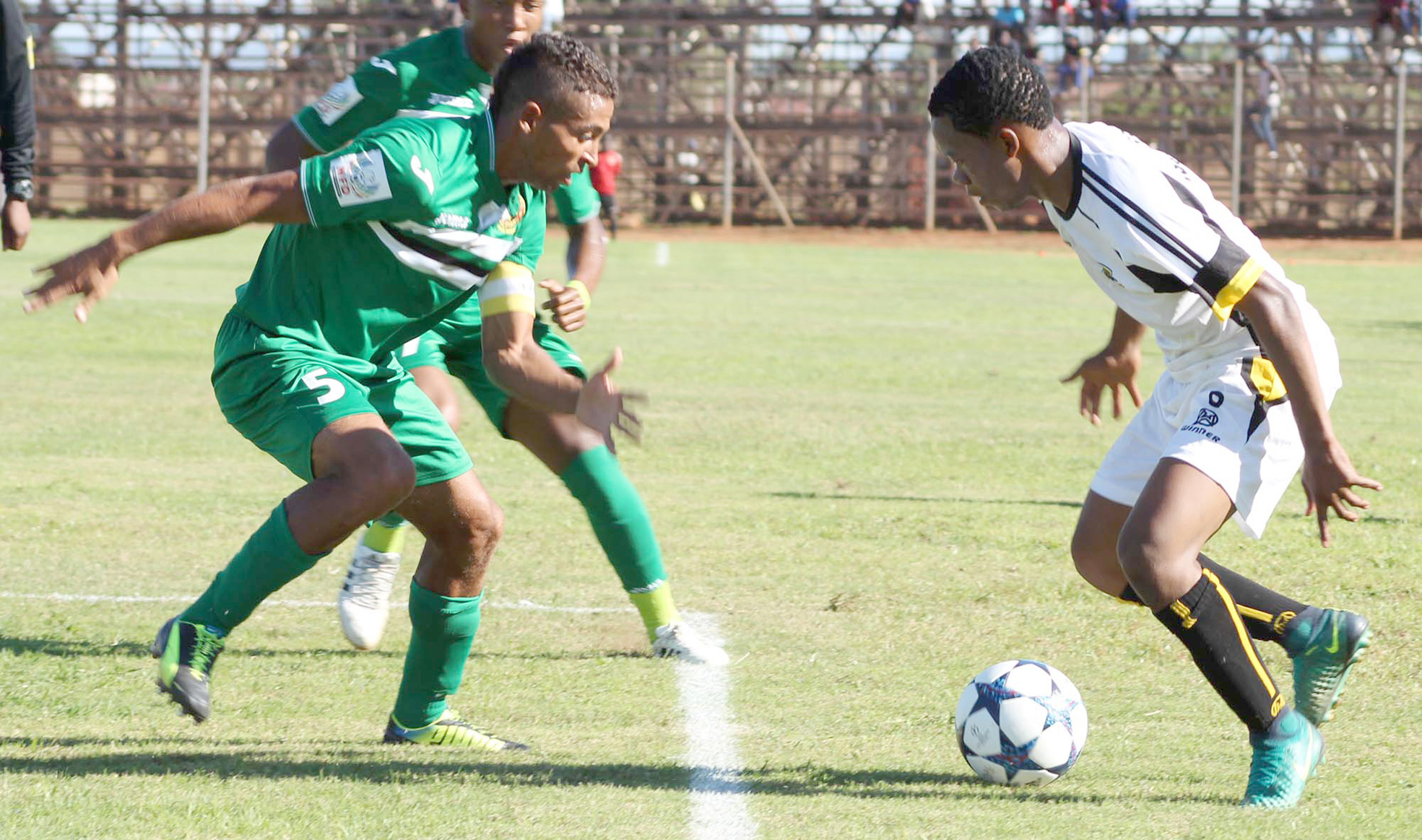 Leopards maul Stars
