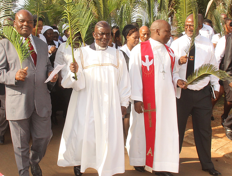 Churches celebrate Palm Sunday