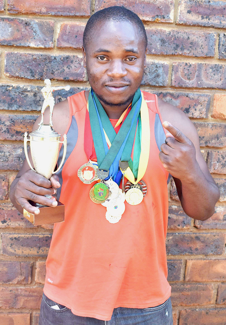 Tshilidzi Mulaudzi turns pro
