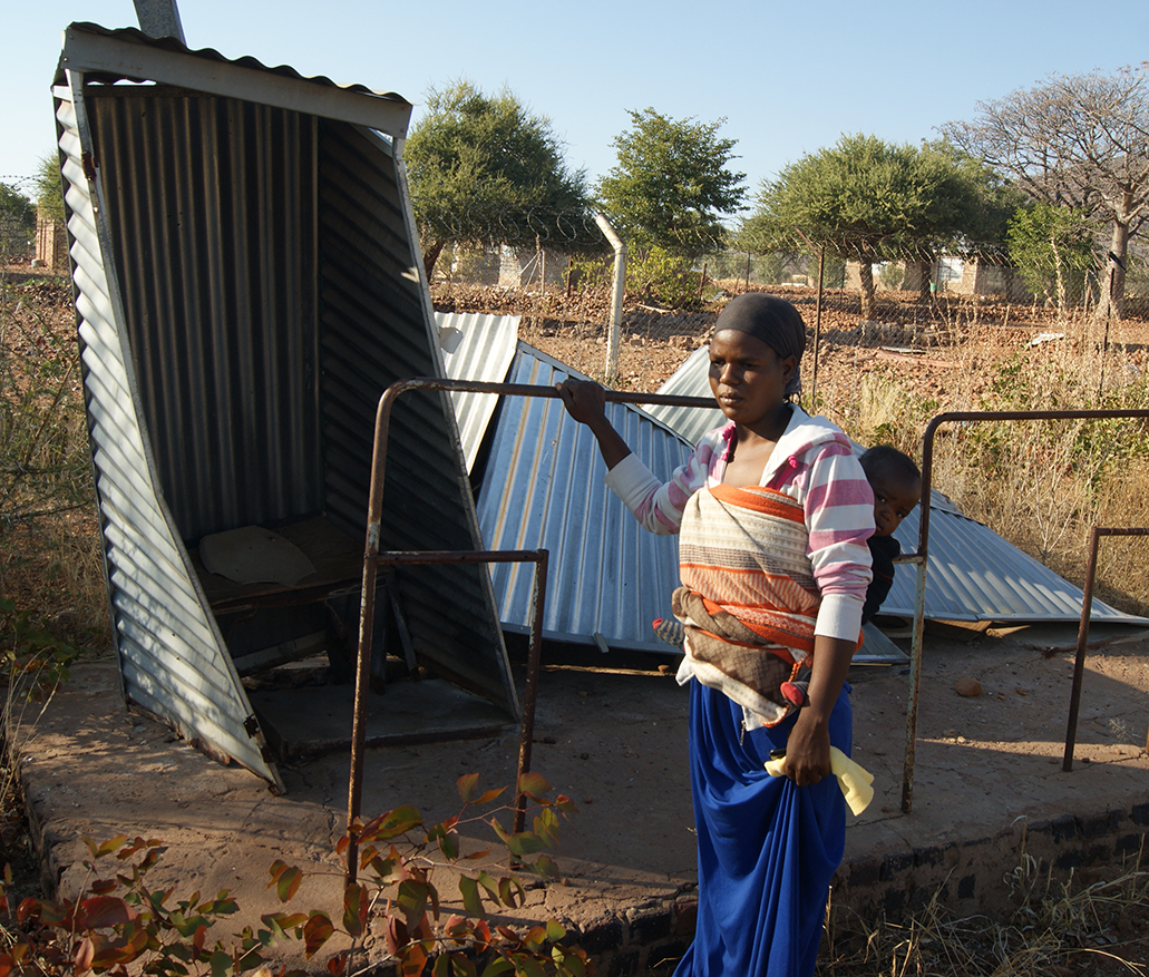 Bushes for toilets and 76 pupils in one classroom