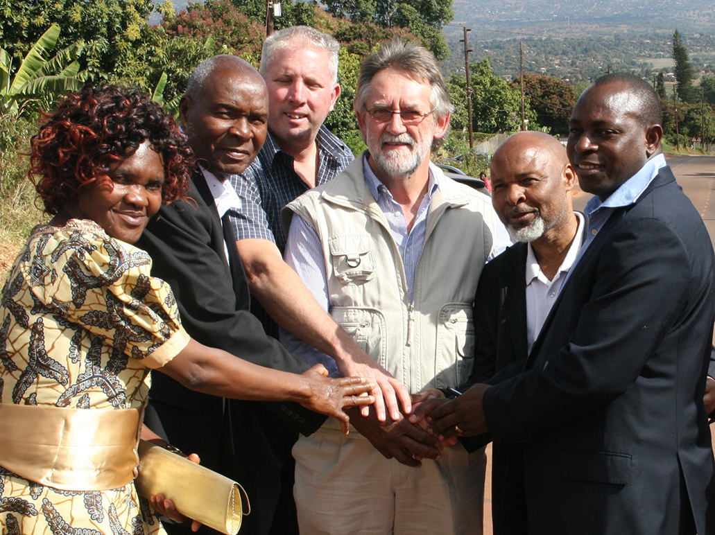 Maungani road officially open