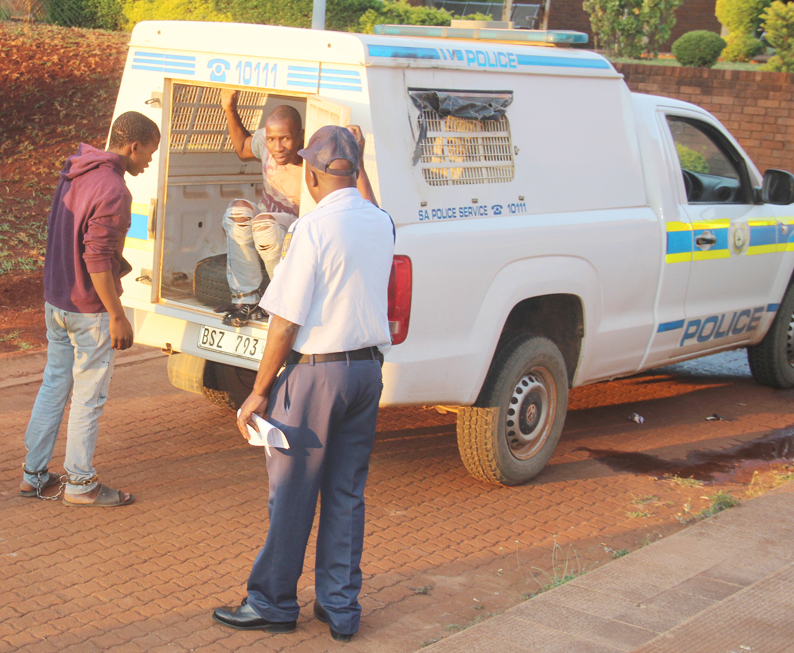 Suspected grave robbers in court