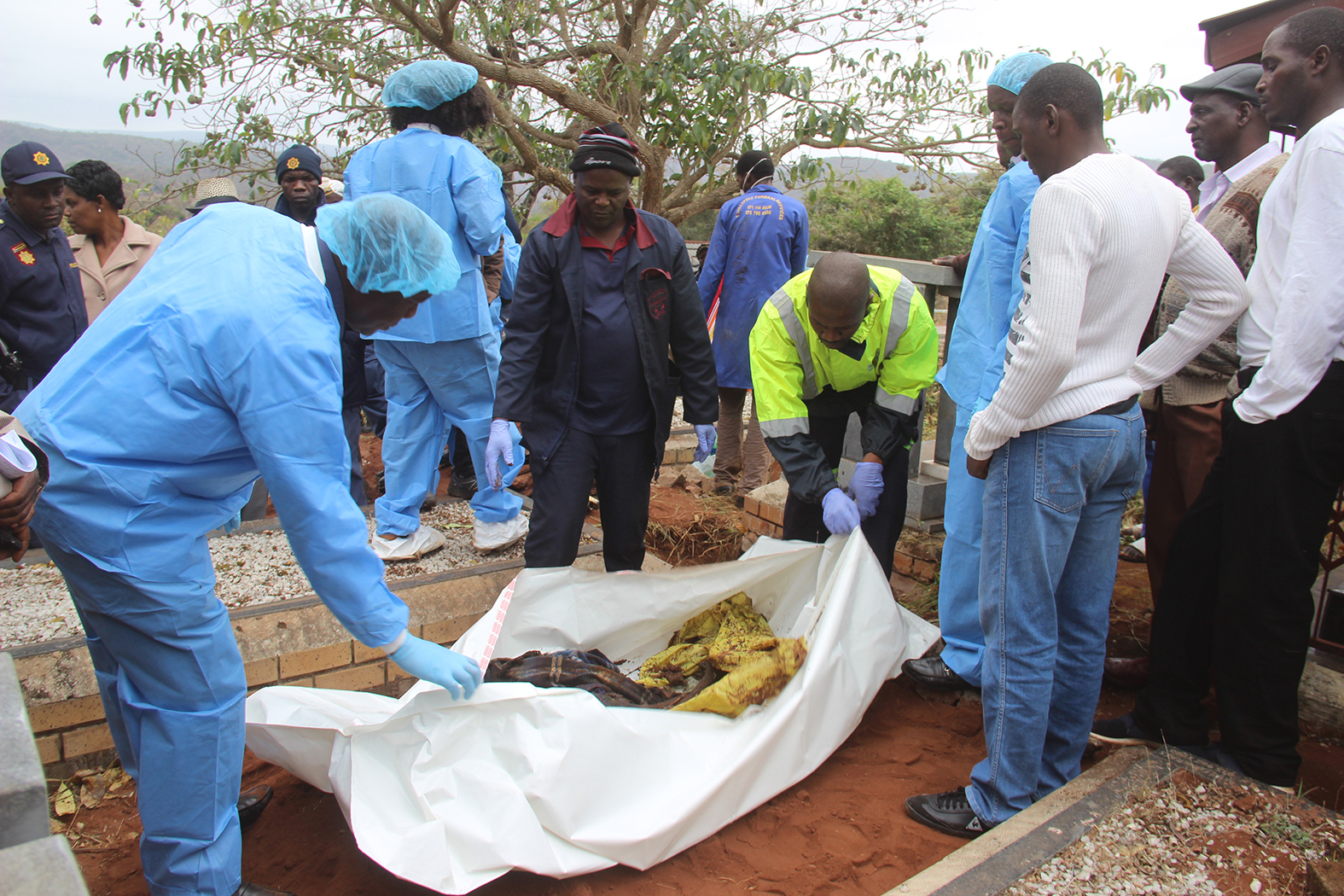 More graves vandalized at Tshitavha Sambandou?