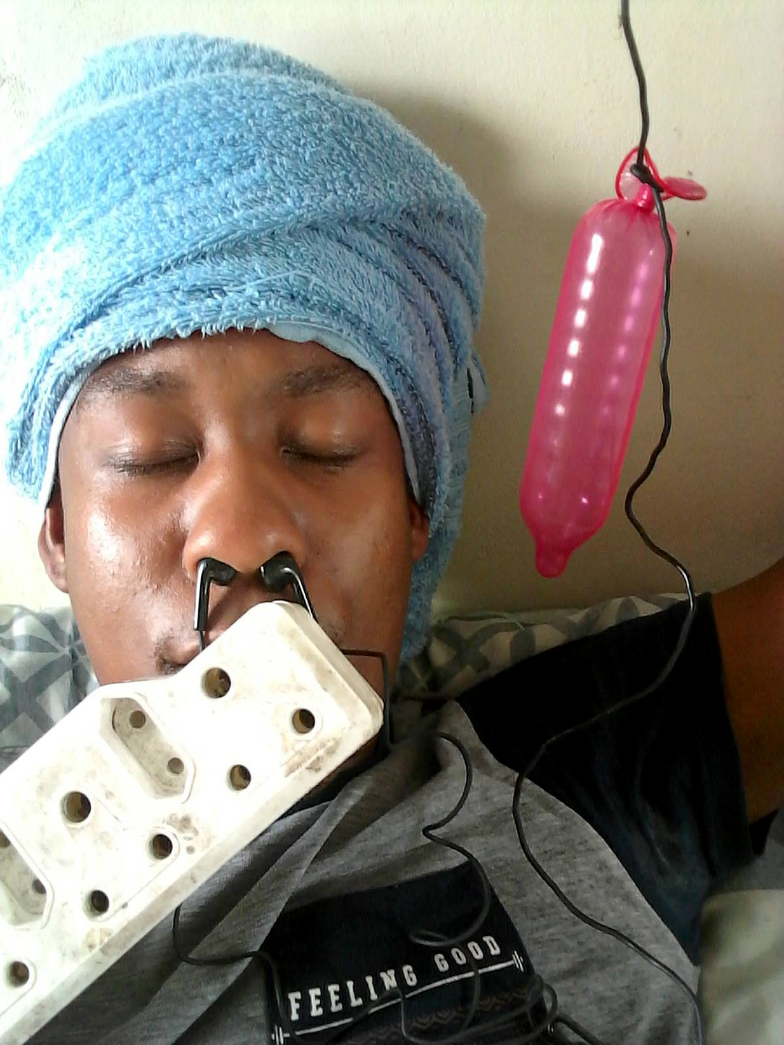 Is being in hospital bed funny? Now it's ICU pose after #DeadPose