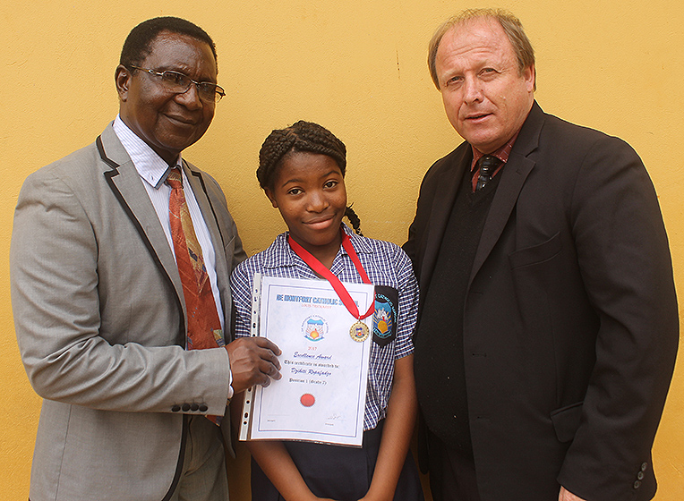 Pupils rewarded at farewell