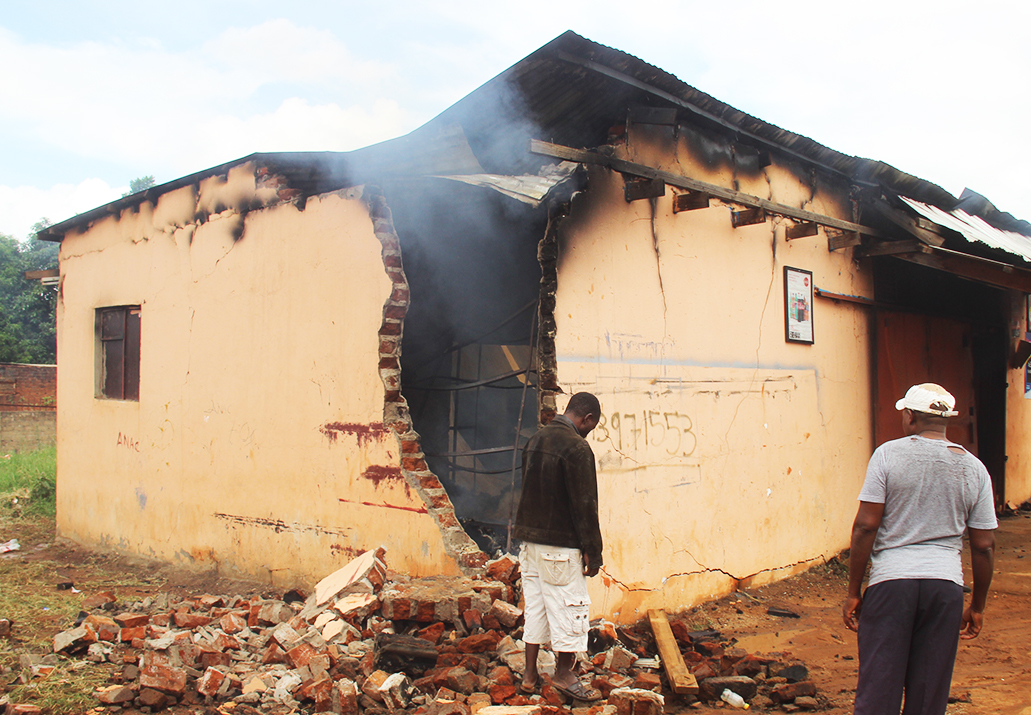 Shayandima shop owner  loses all  in  in mysterious fire