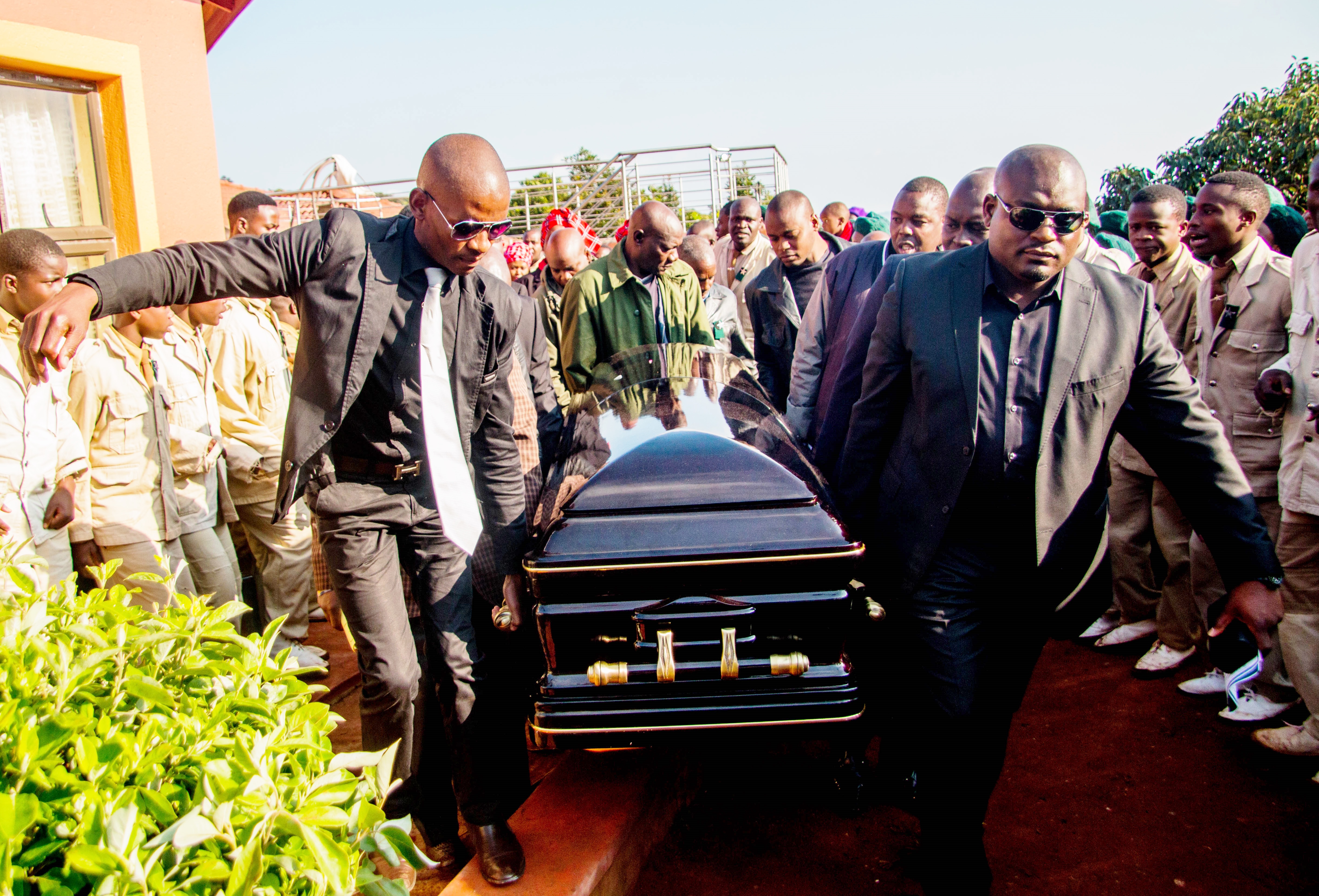 Community pay last respects to late Liboi