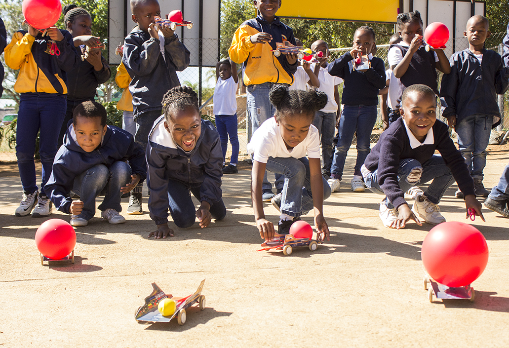 Rolls-Royce ambassadors inspire future engineers