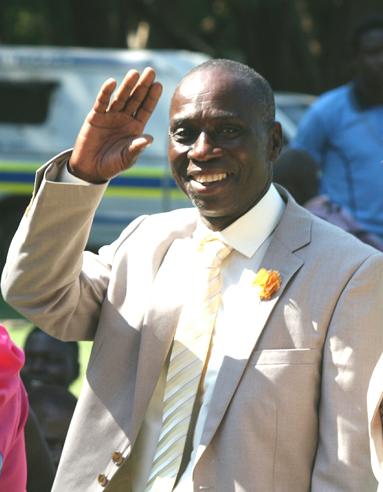Top detective retires