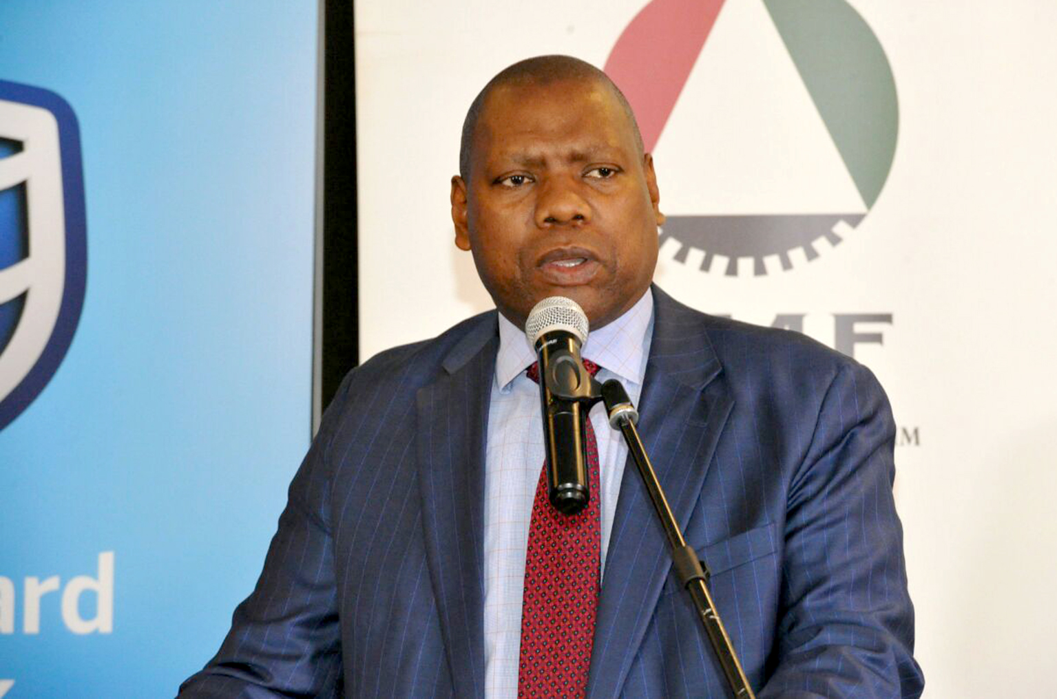 Mkhize meets with traditional leaders