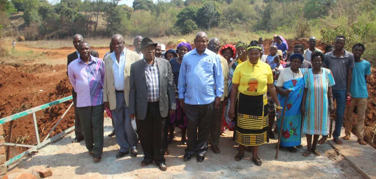 Community praised as bridge is officially opened