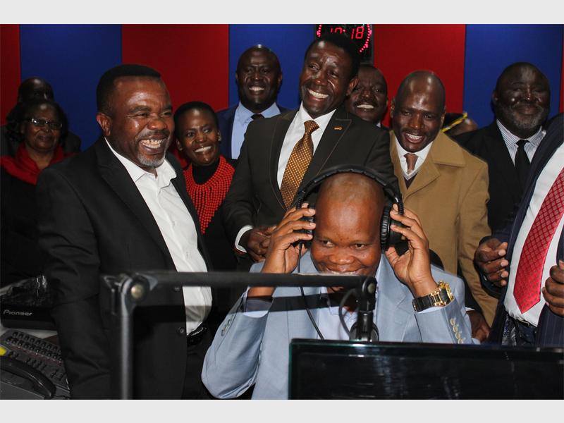 PhalaPhala FM accused of “gagging” presenters
