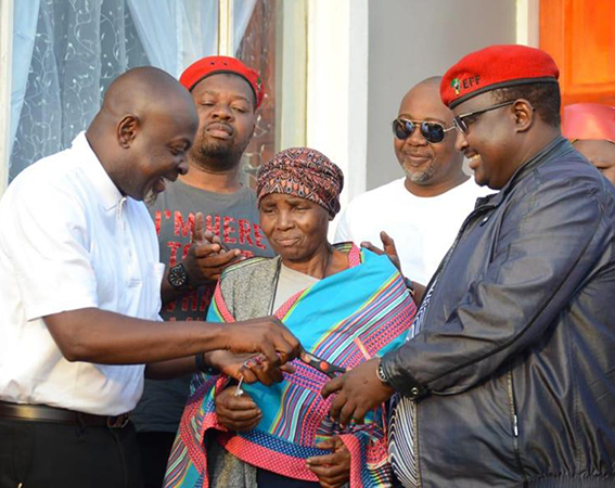 Blind Gogo receives new house