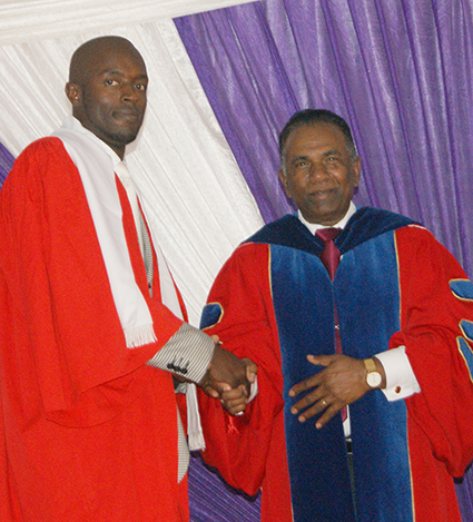 Prof Moodley urges graduates to be incorruptible preachers
