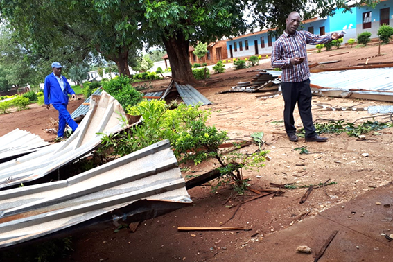 Storm blows school's roof away