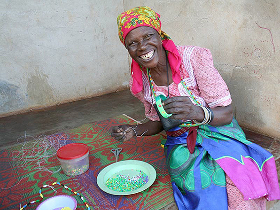 An old lady (73) from Bokisi is an artist worth noting