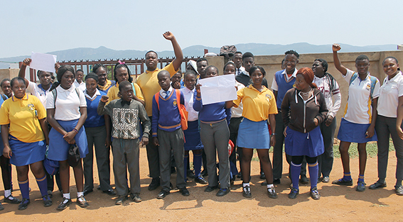 Pupils close the school over shortage of teachers