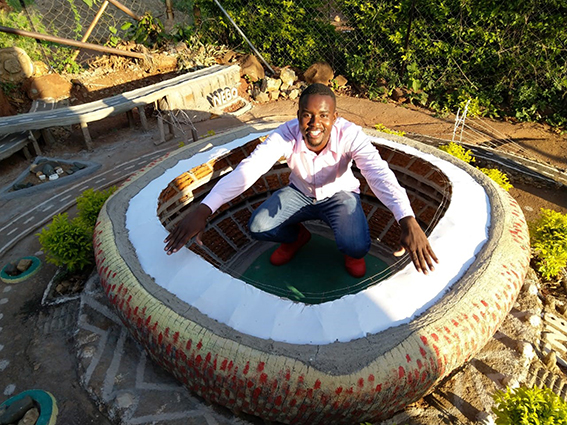 Nego gets invited to derby to see the full-scale FNB stadium