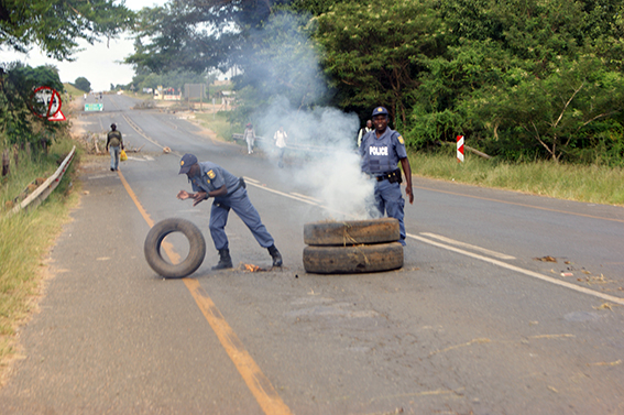 Residents close main road in service delivery protest