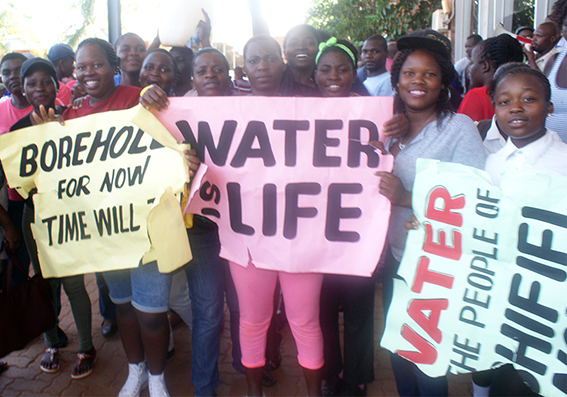 Water-starved Tshififi residents invade VDM offices