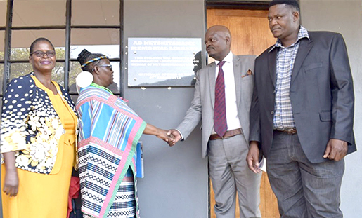 Musekene donates library to school and community