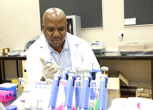 Dr Edwin Madala wins a prestigious NRF award