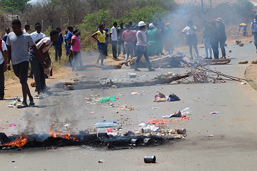 Tshikota residents block roads, demand reliable water supply
